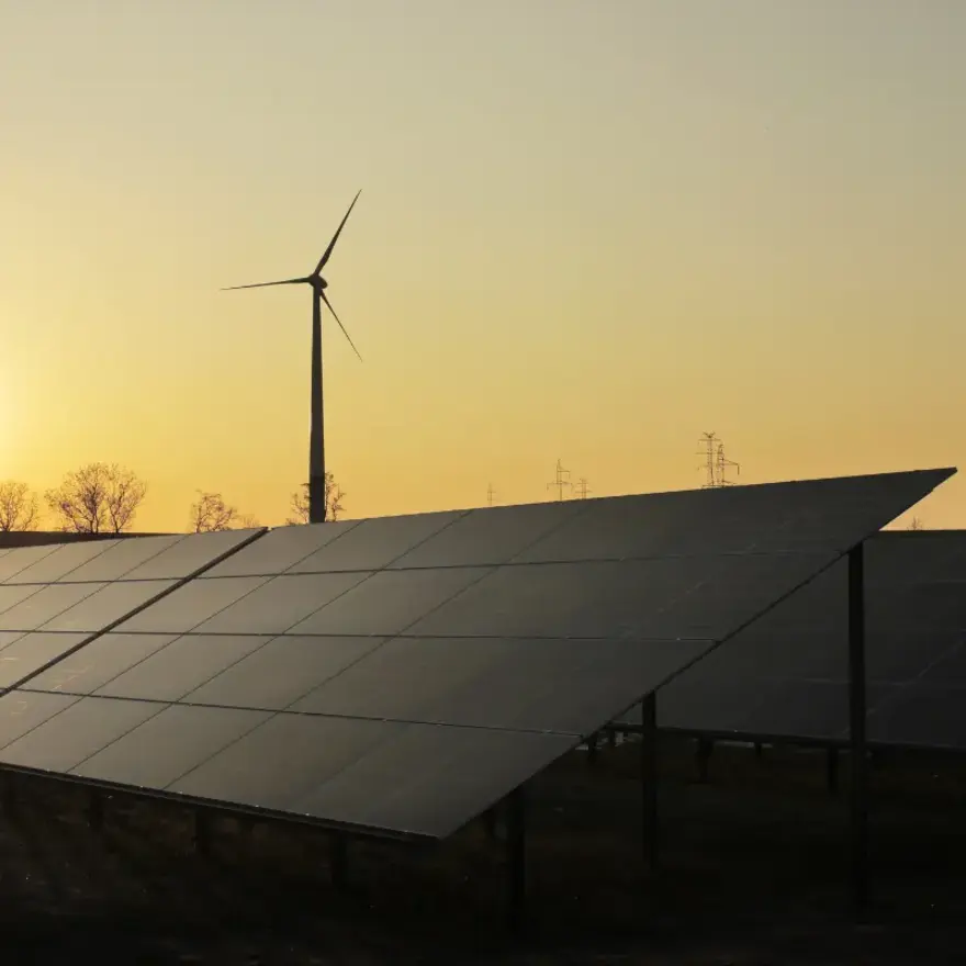 Panneaux photovoltaïques à l'ombre